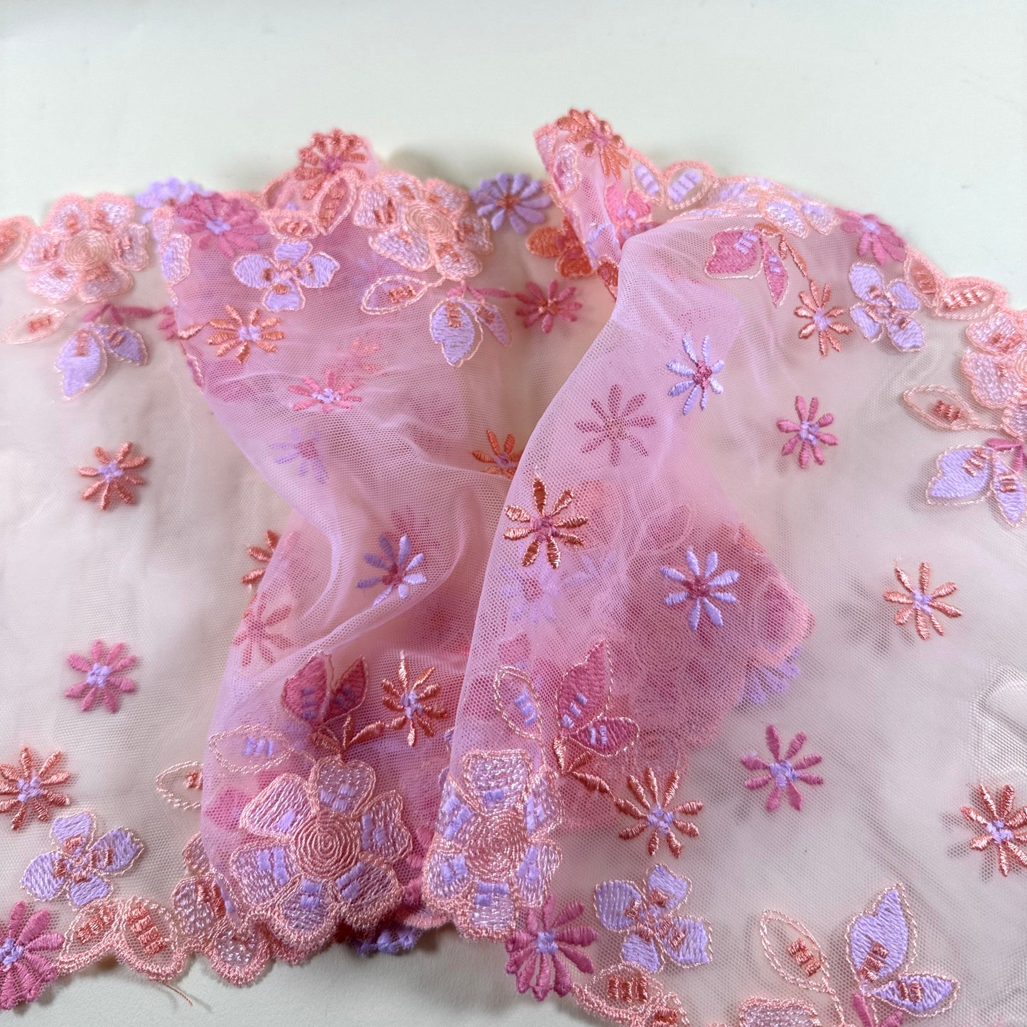 Candy Dust stretch lace